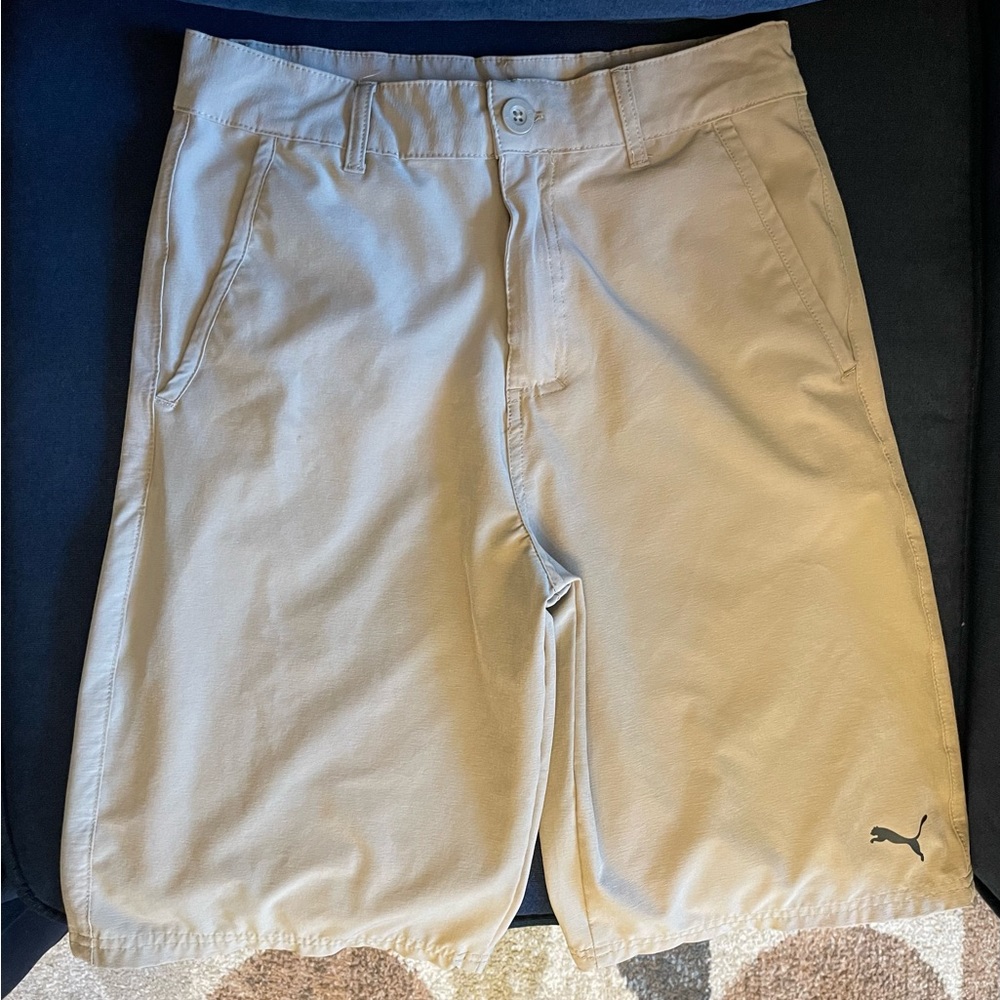 Boys Puma golf shorts. Size 16.